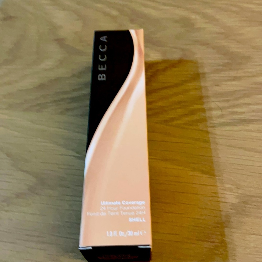 Becca ultimate coverage foundation in SHELL